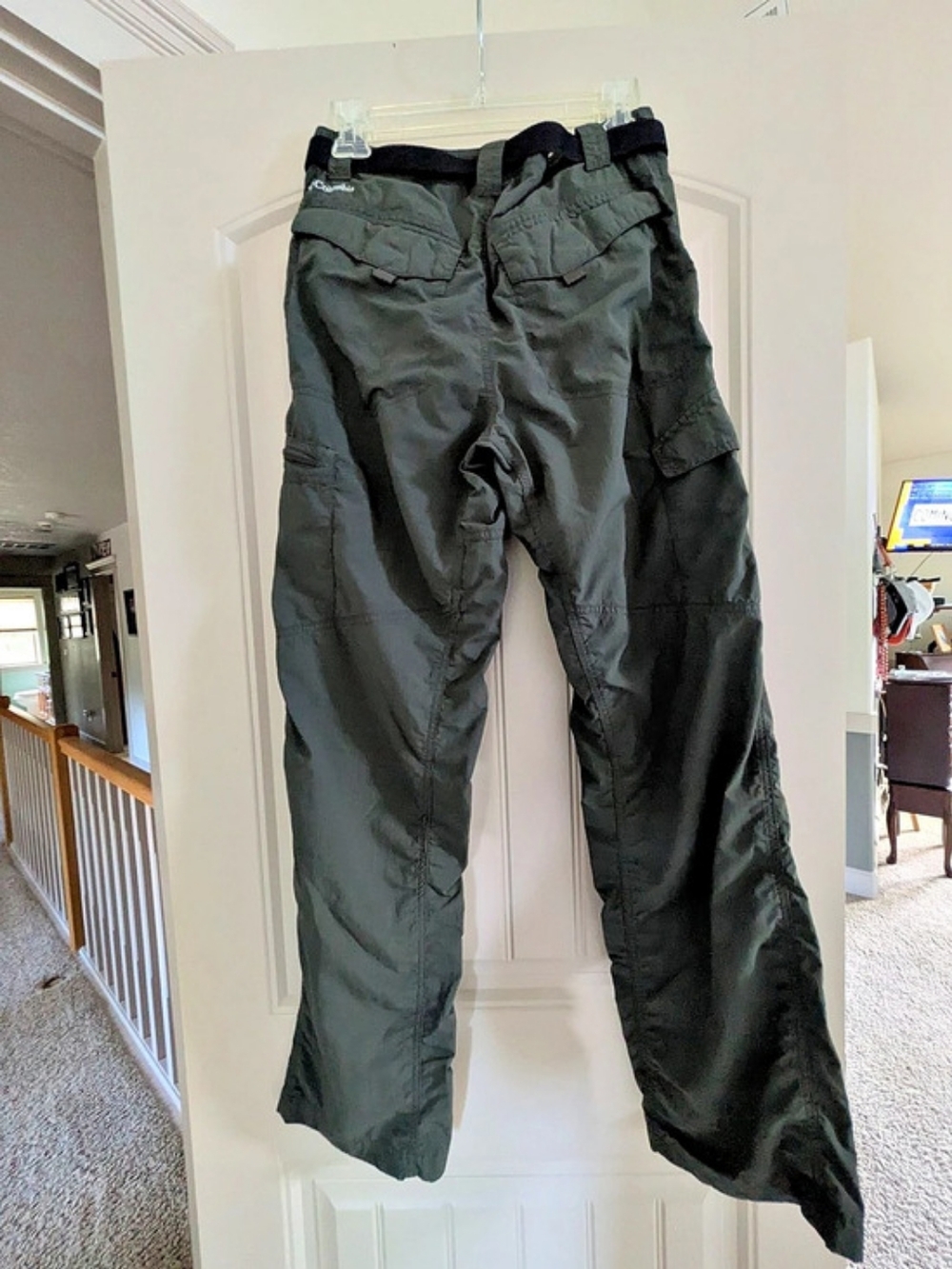 Men's Columbia Trail Pants Cargo Track Pants in Green Medium